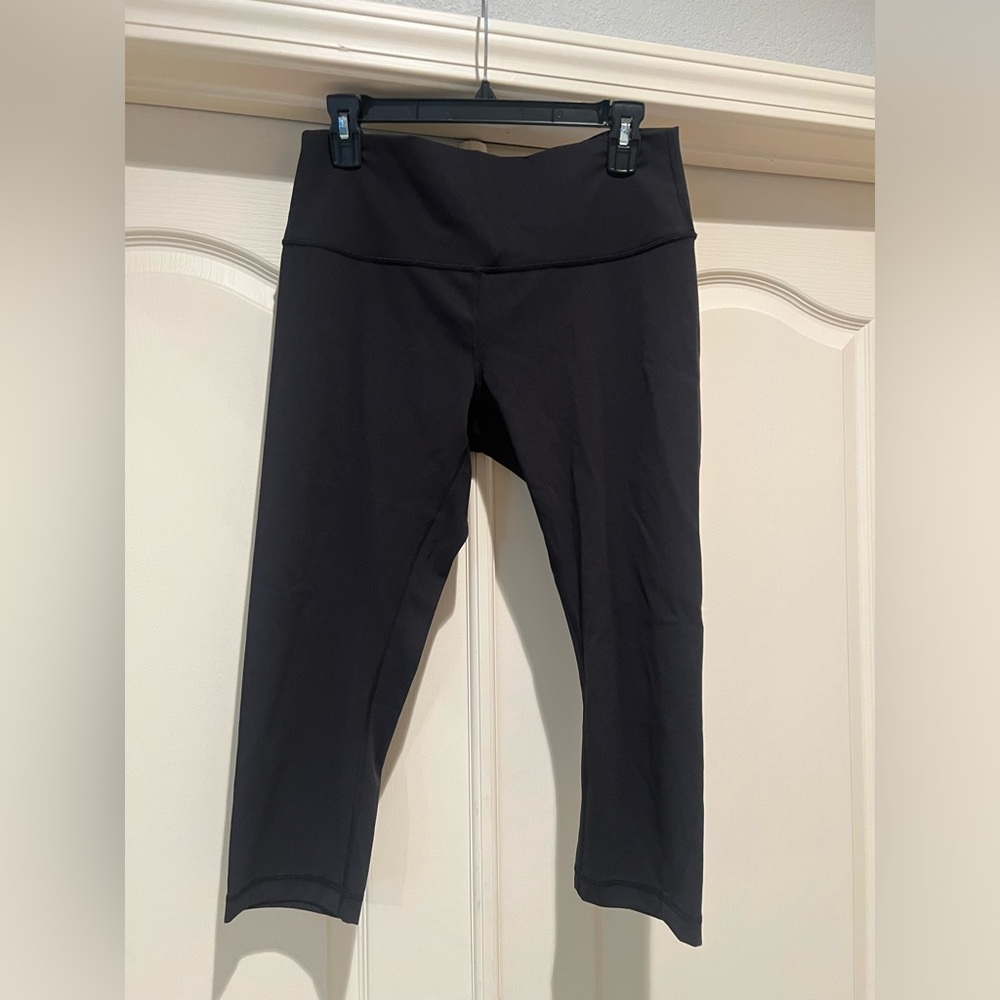 Lululemon Athletica Mid-Rise Crop leggings